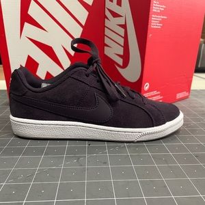 Women’s Nike Court Royale Suede